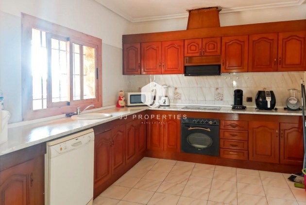 Resale - Villa -
Torrevieja - Costa Blanca