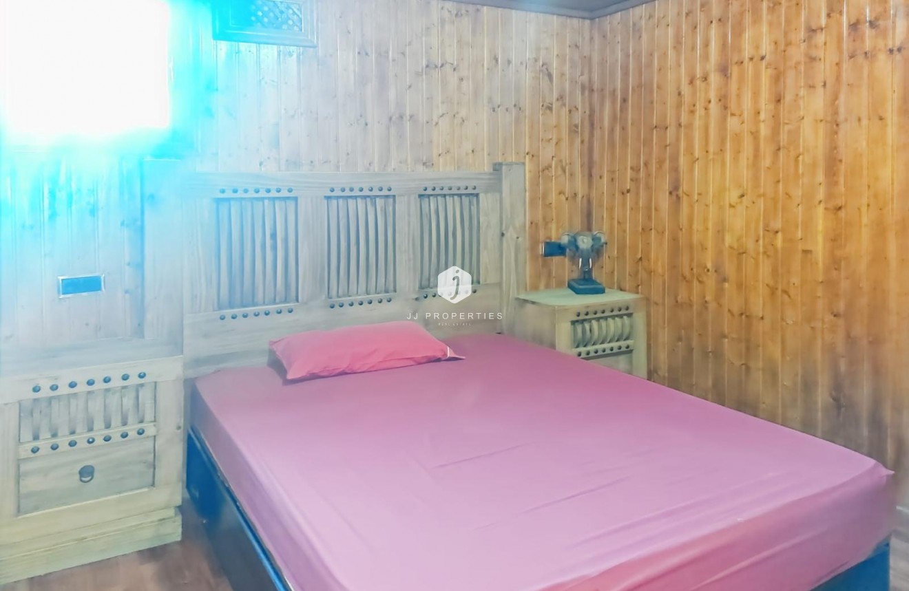 Resale - Villa -
Torrevieja - Costa Blanca