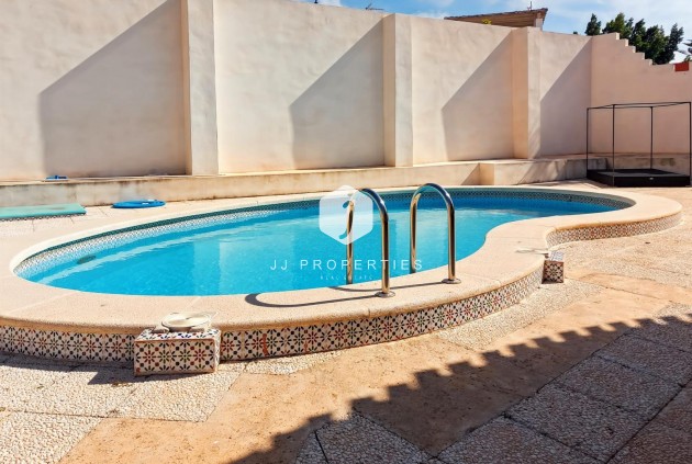 Resale - Villa -
Torrevieja - Costa Blanca