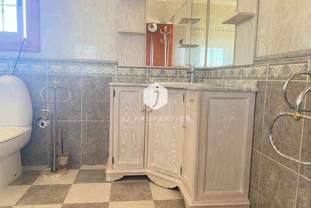 Resale - Villa -
Torrevieja - Costa Blanca