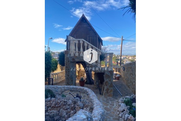 Resale - Villa -
Torrevieja - Costa Blanca