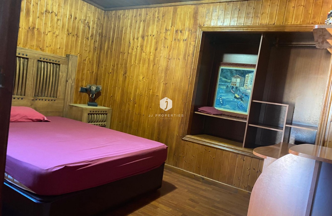 Resale - Villa -
Torrevieja - Costa Blanca