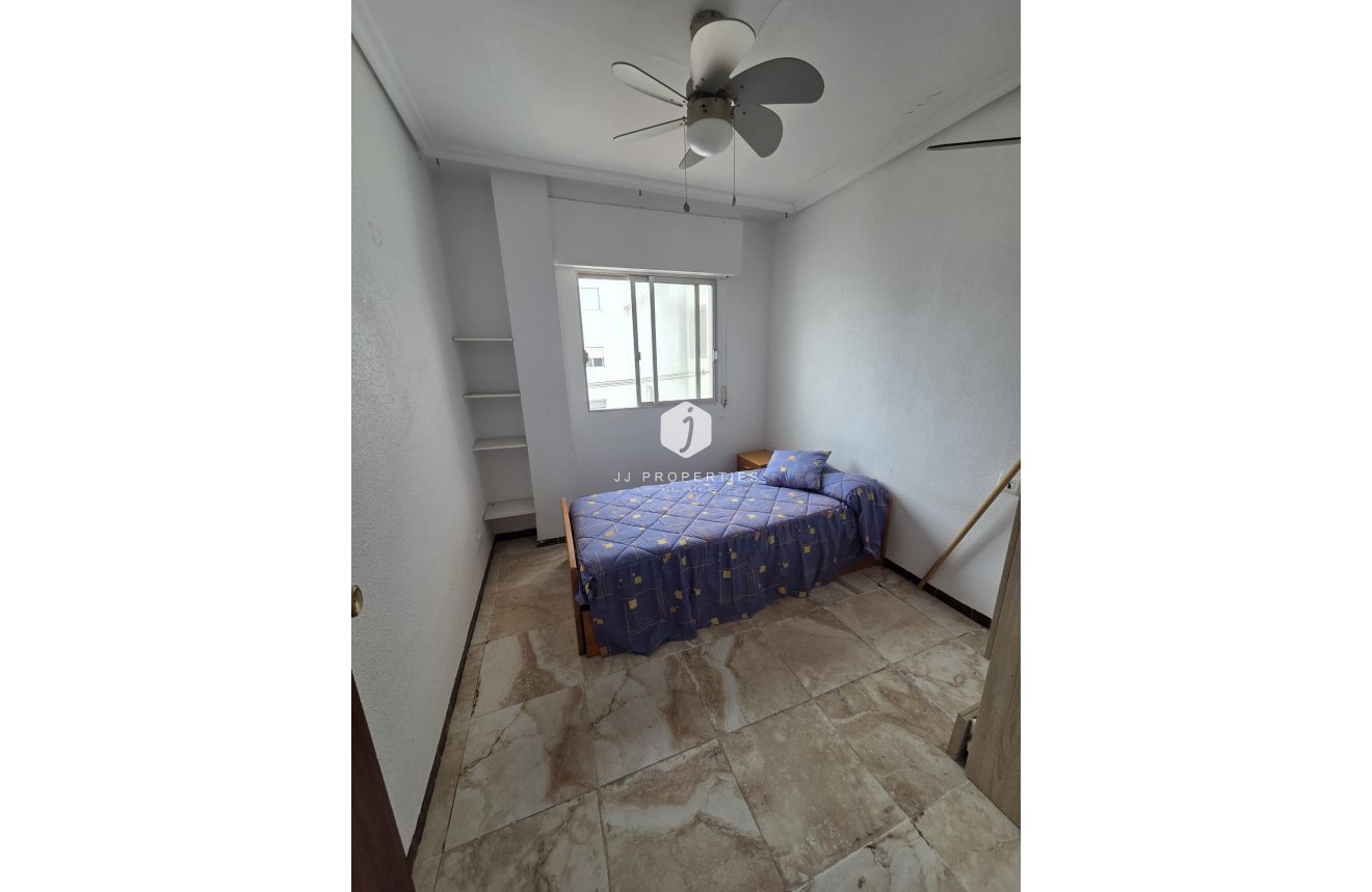 Resale - Apartment / flat -
Torrevieja - Costa Blanca