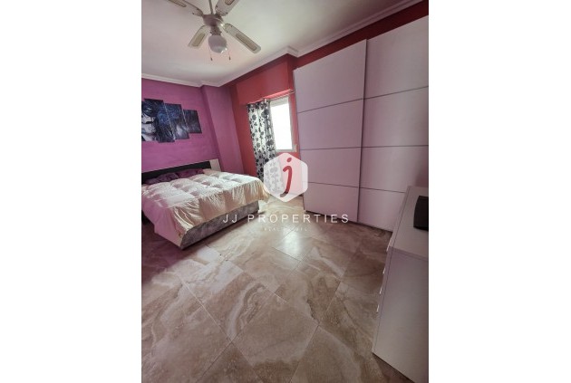 Resale - Apartment / flat -
Torrevieja - Costa Blanca