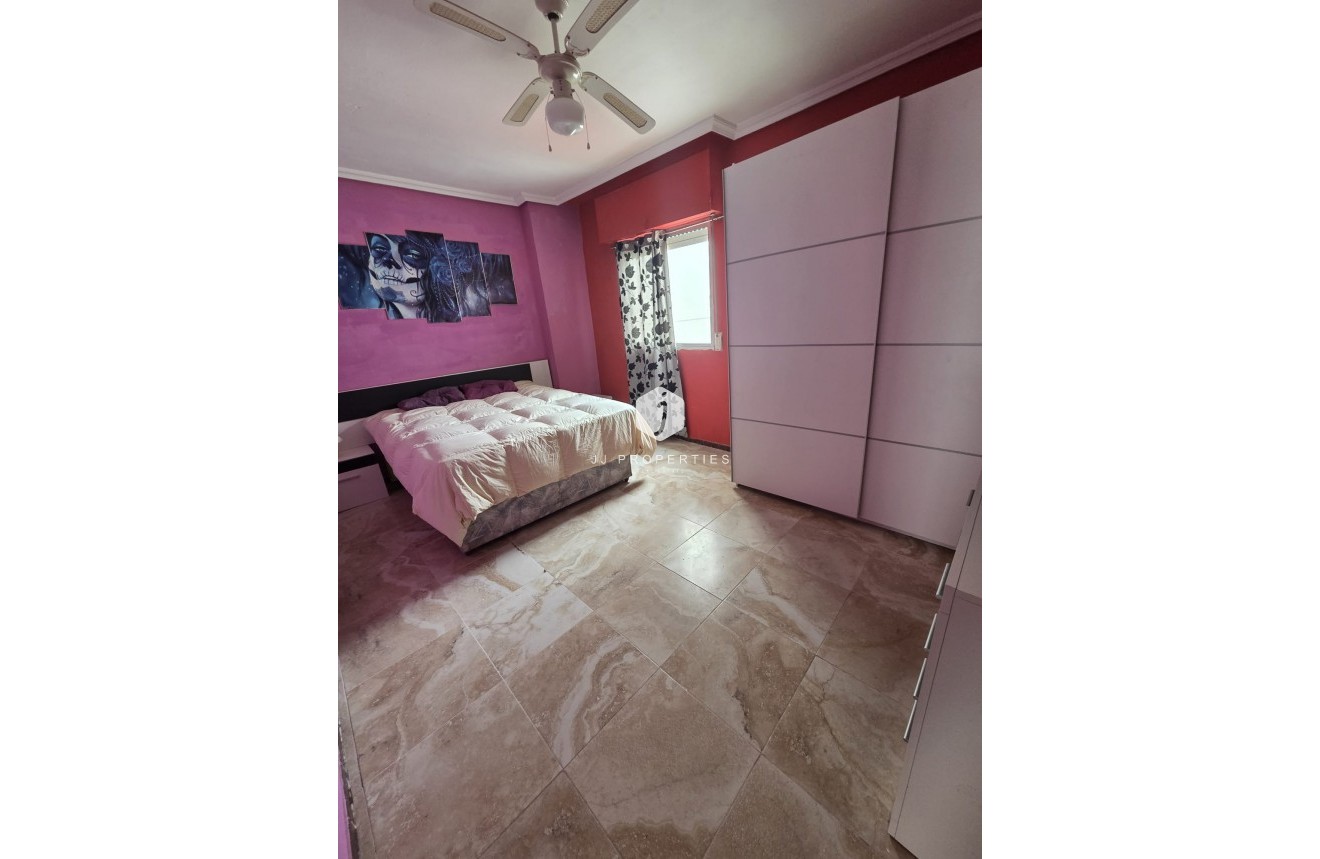 Resale - Apartment / flat -
Torrevieja - Costa Blanca