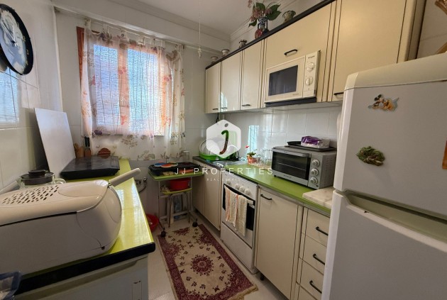 Resale - Apartment / flat -
Torrevieja - Costa Blanca