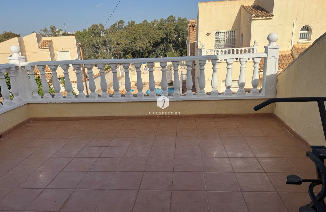 Resale - Villa -
Orihuela Costa - Costa Blanca