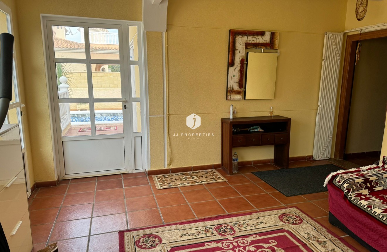 Resale - Villa -
Orihuela Costa - Costa Blanca