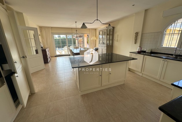 Resale - Villa -
Orihuela Costa - Costa Blanca