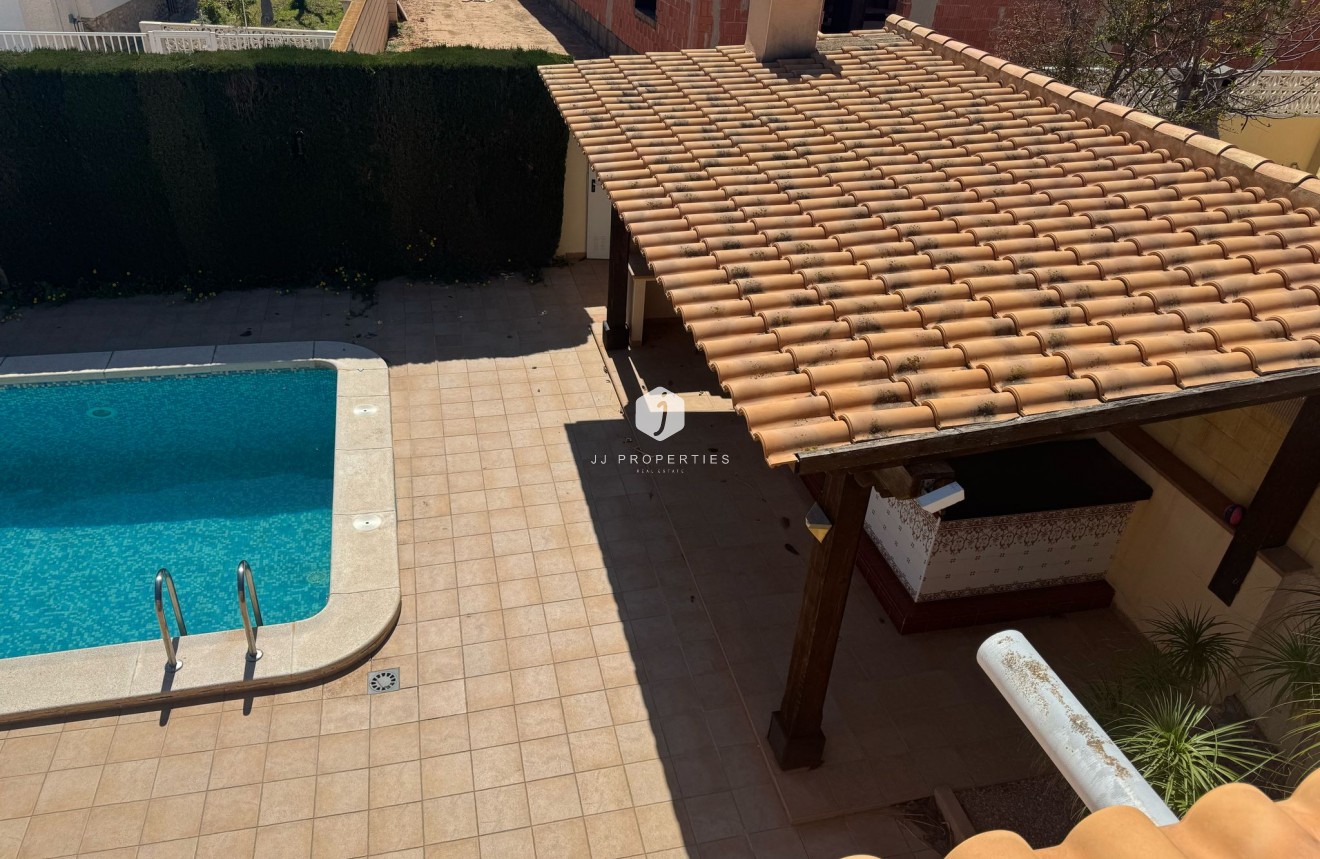 Resale - Villa -
Orihuela Costa - Costa Blanca