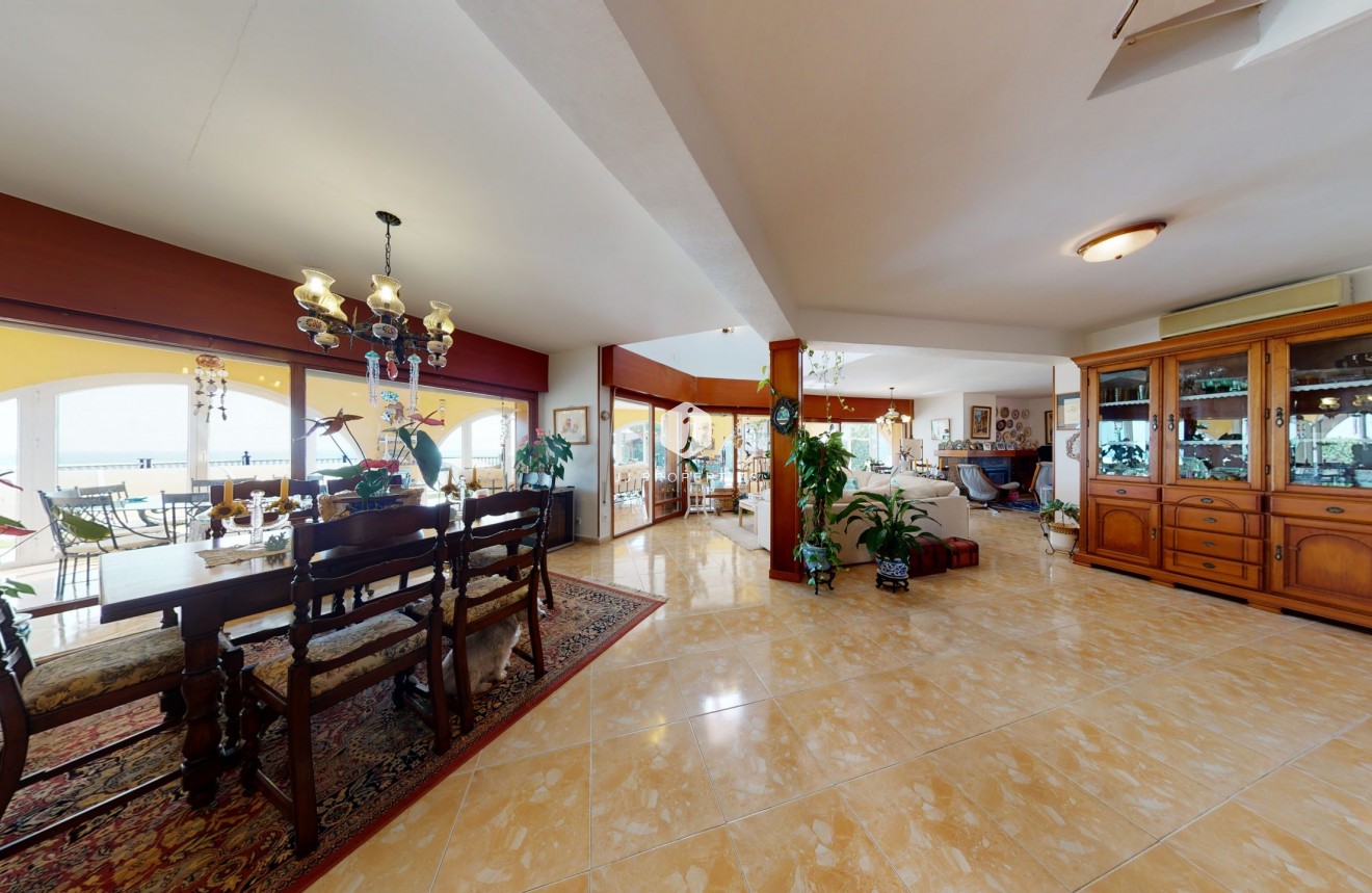 Resale - Villa -
Orihuela Costa - Costa Blanca