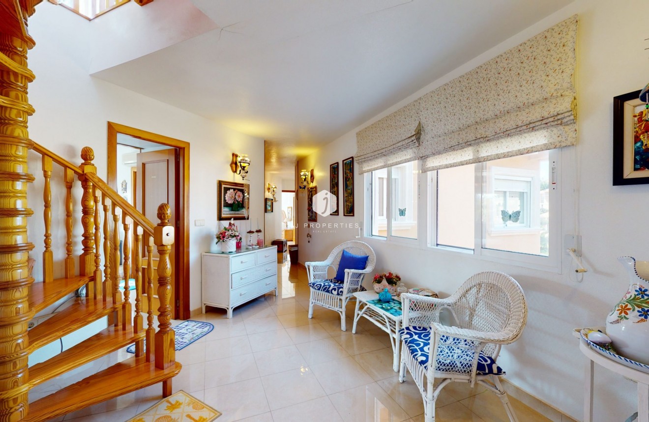 Resale - Villa -
Orihuela Costa - Costa Blanca