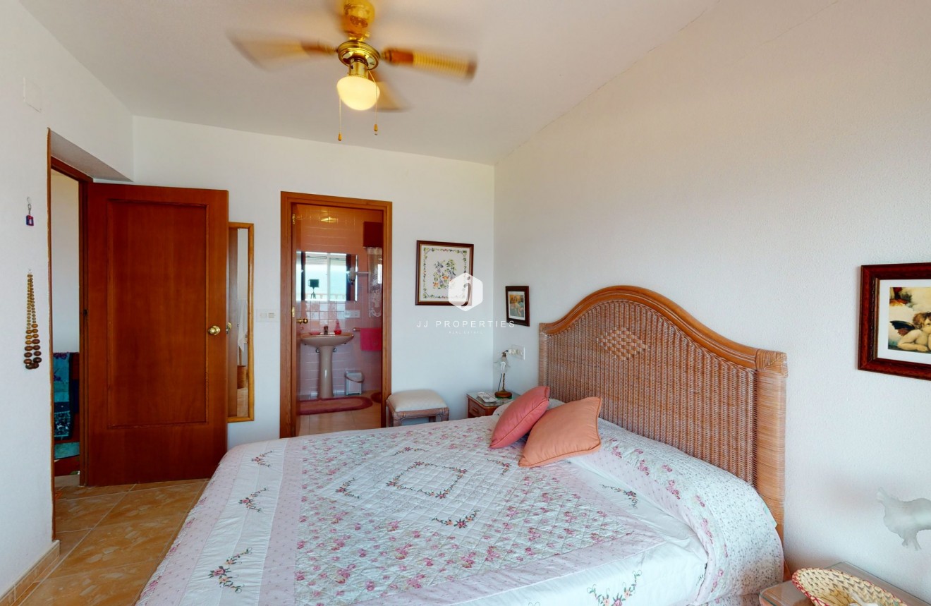 Resale - Villa -
Orihuela Costa - Costa Blanca