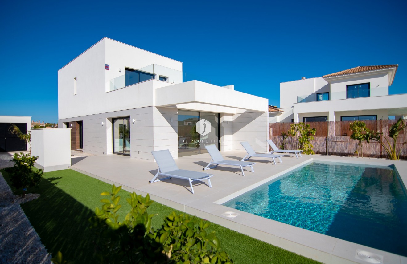 Resale - Villa -
Los Montesinos - Costa Blanca