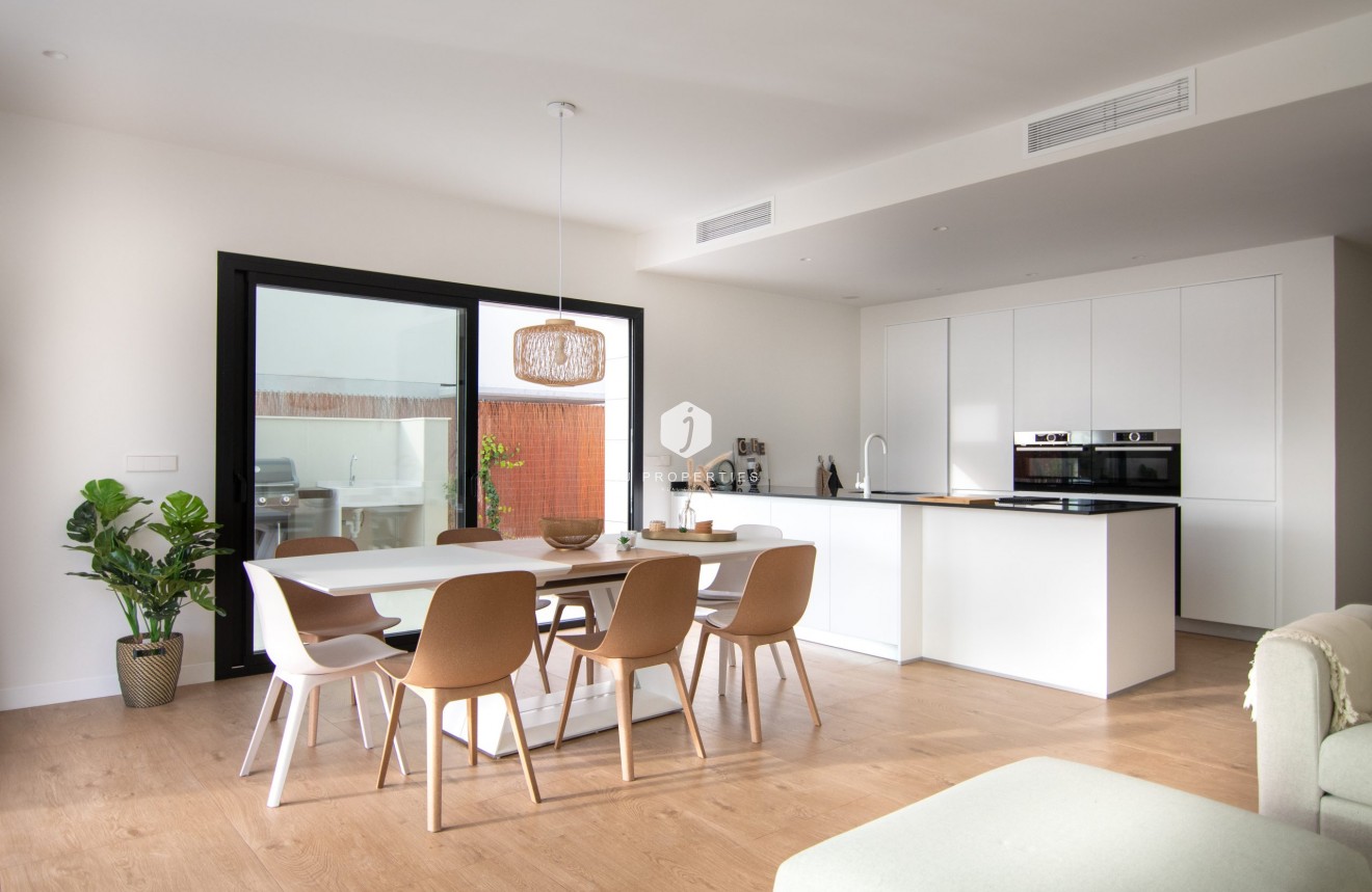 Resale - Villa -
Los Montesinos - Costa Blanca