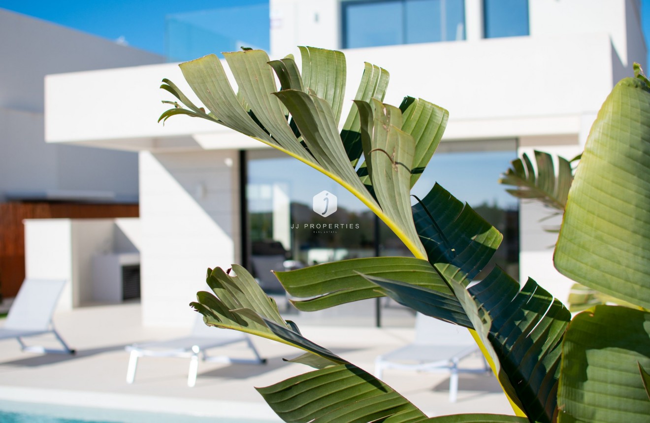 Resale - Villa -
Los Montesinos - Costa Blanca