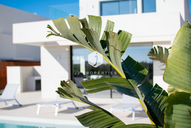 Resale - Villa -
Los Montesinos - Costa Blanca