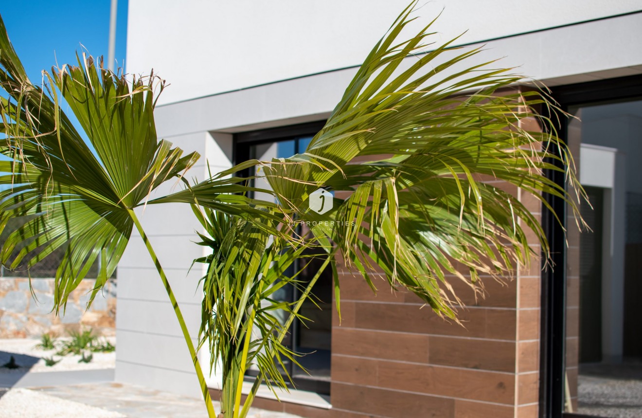 Resale - Villa -
Los Montesinos - Costa Blanca