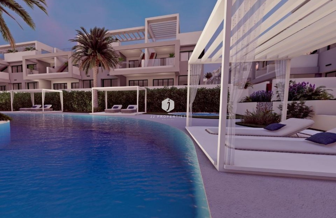 Resale - Bungalow -
Torrevieja - Costa Blanca