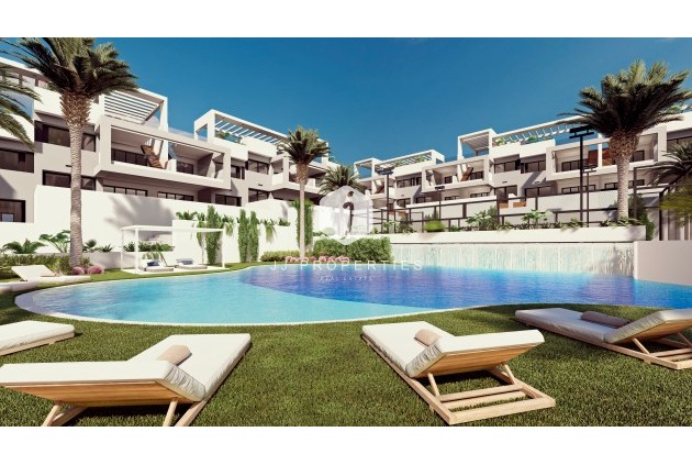 Resale - Bungalow -
Torrevieja - Costa Blanca