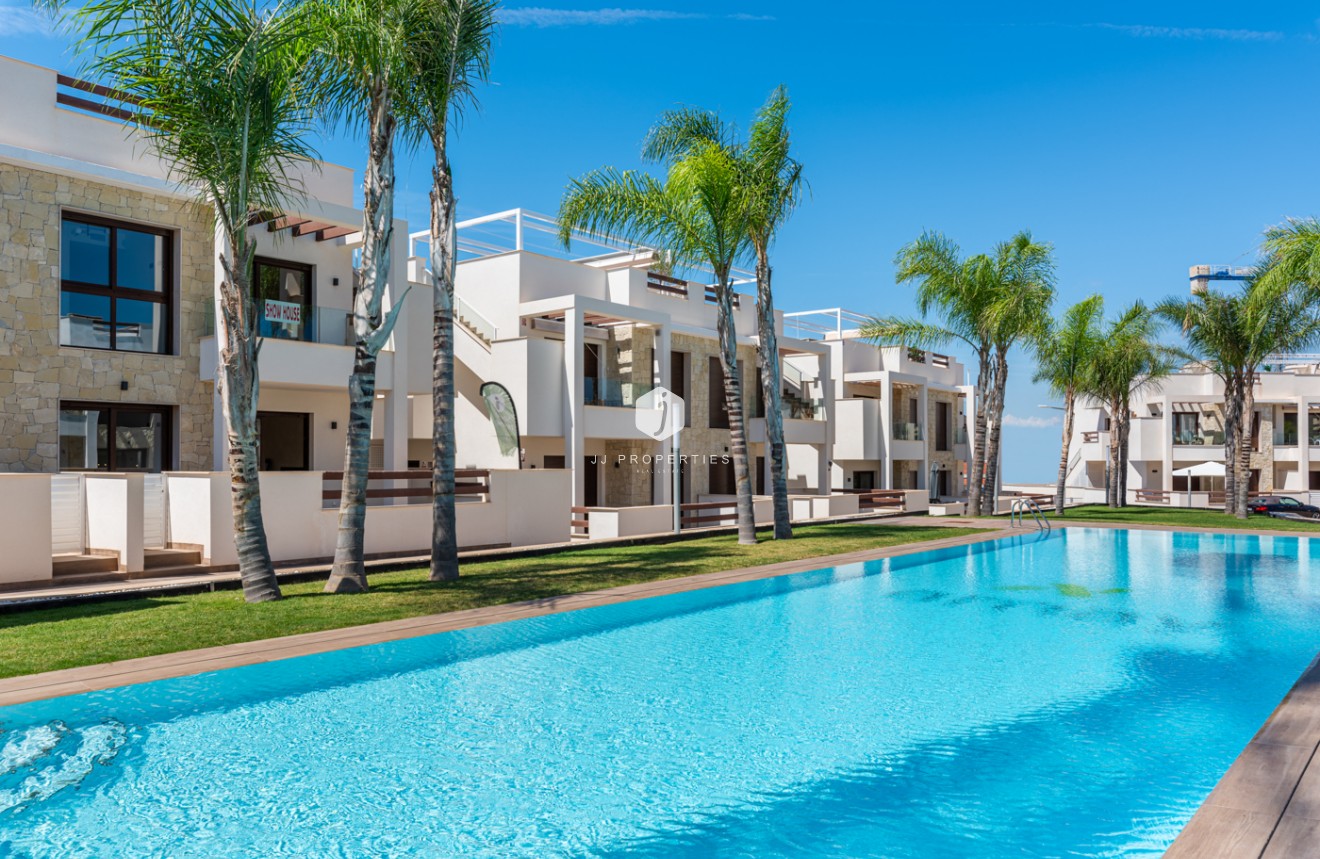 Resale - Bungalow -
Torrevieja - Costa Blanca