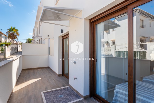Resale - Bungalow -
Torrevieja - Costa Blanca