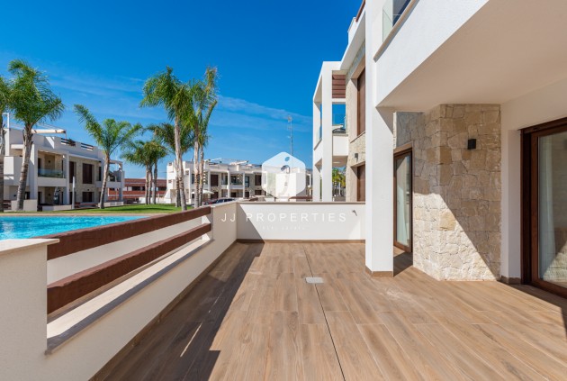 Resale - Bungalow -
Torrevieja - Costa Blanca