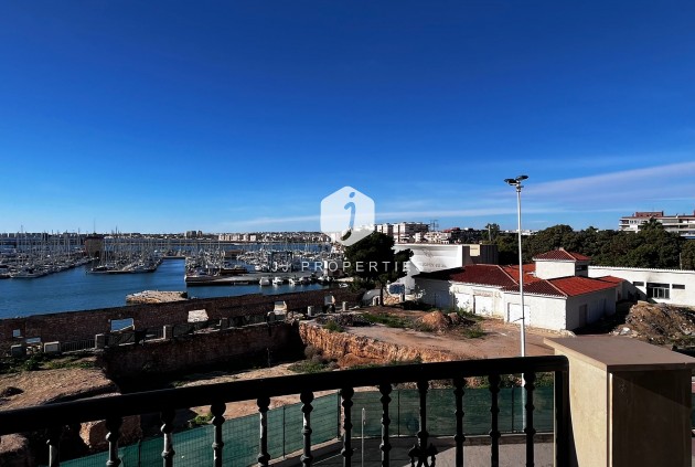 Resale - Apartment / flat -
Torrevieja - Costa Blanca