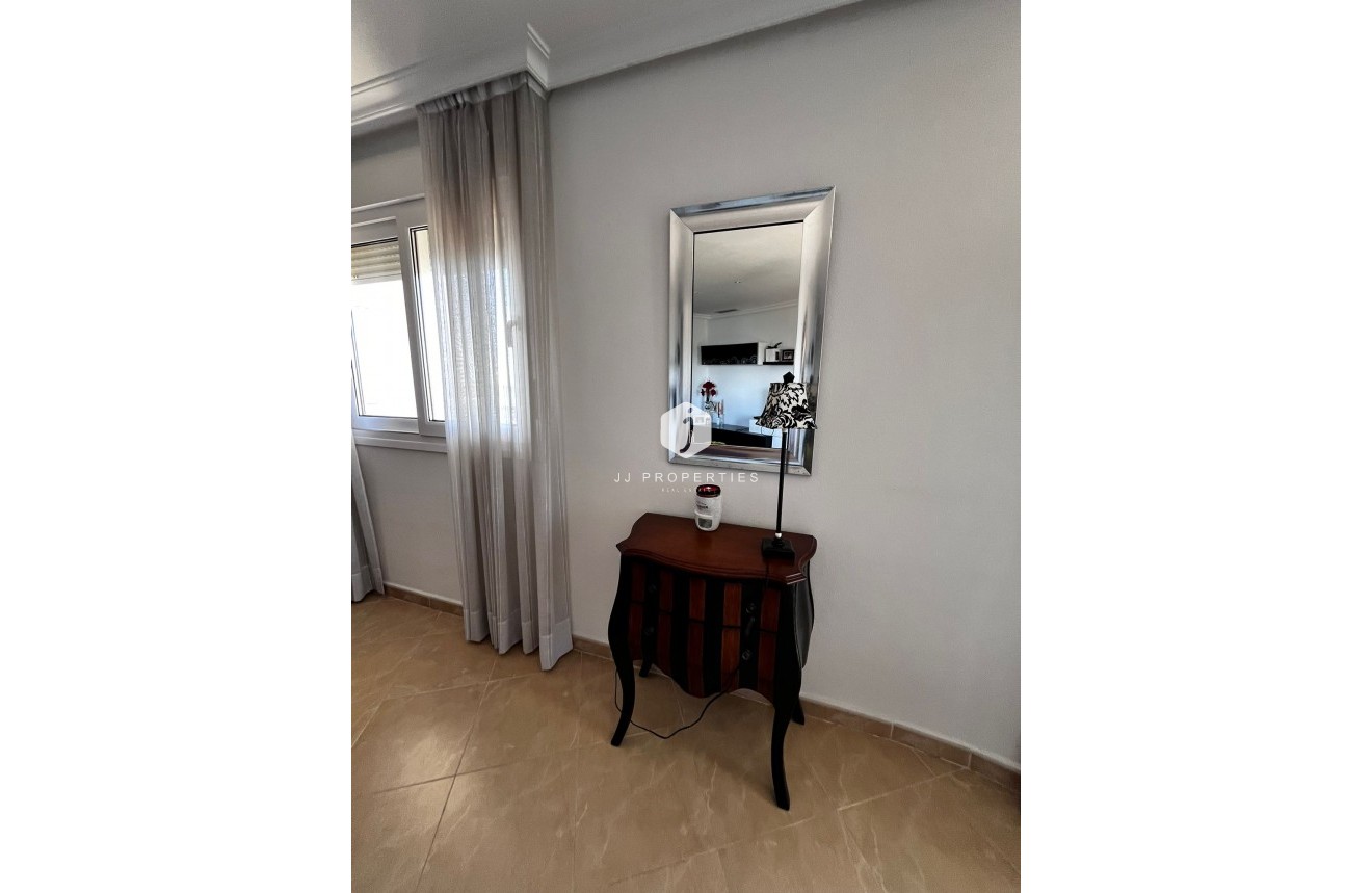 Resale - Apartment / flat -
Torrevieja - Costa Blanca