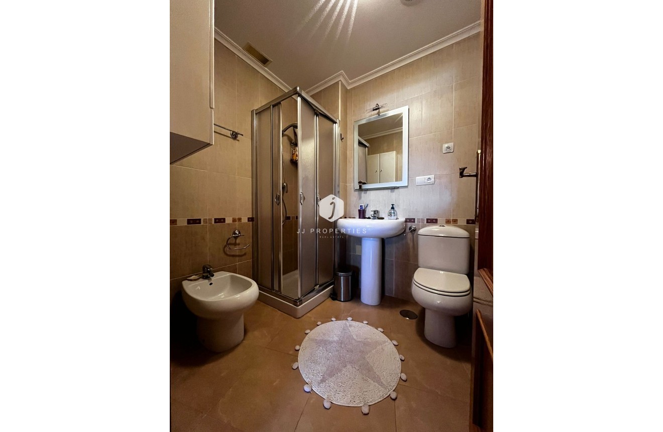 Resale - Apartment / flat -
Torrevieja - Costa Blanca