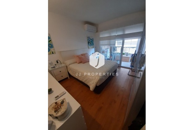 Resale - Apartment / flat -
Torrevieja - Costa Blanca