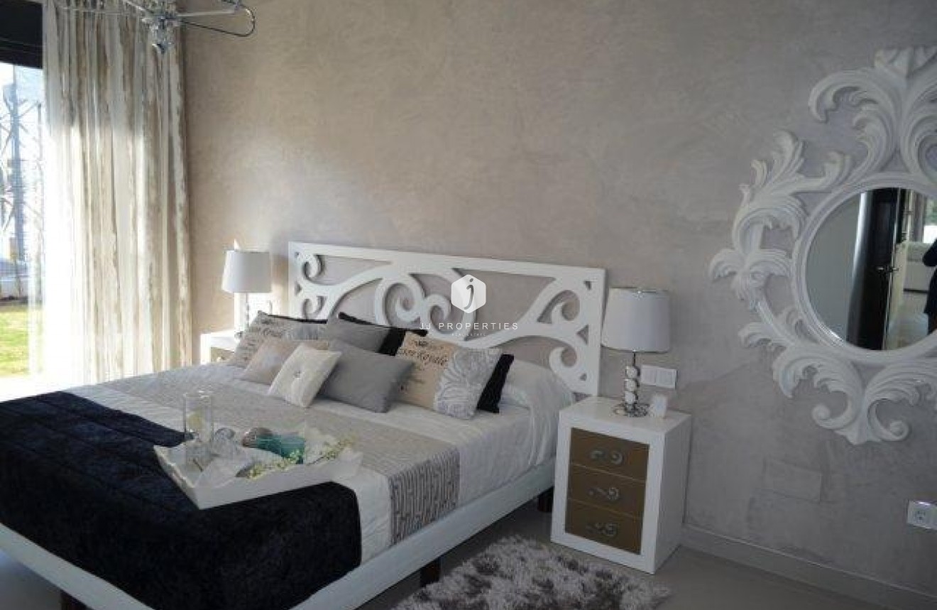 Resale - Villa -
Orihuela Costa - Costa Blanca