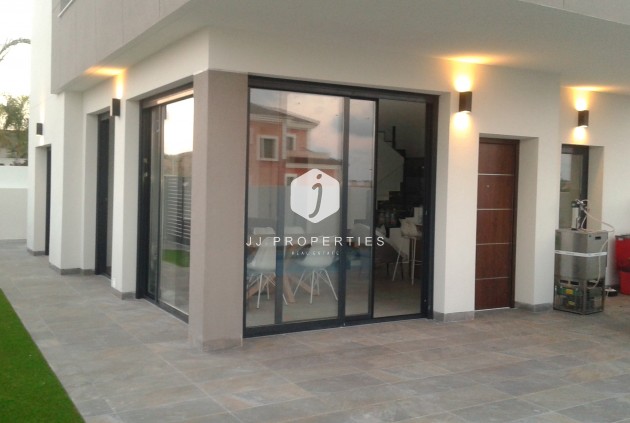 Resale - Villa -
Los Montesinos - Costa Blanca