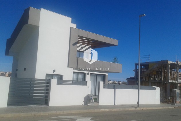 Resale - Villa -
Los Montesinos - Costa Blanca