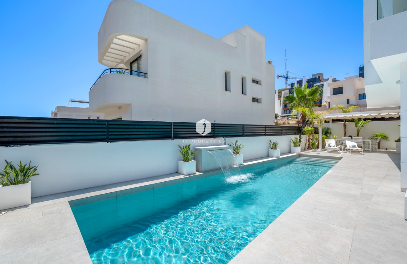 Resale - Villa -
Guardamar del Segura - Costa Blanca