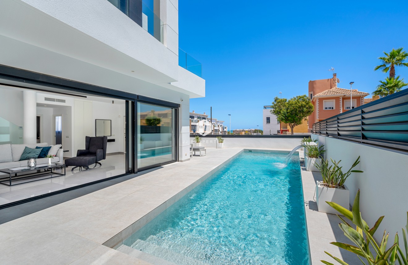 Resale - Villa -
Guardamar del Segura - Costa Blanca