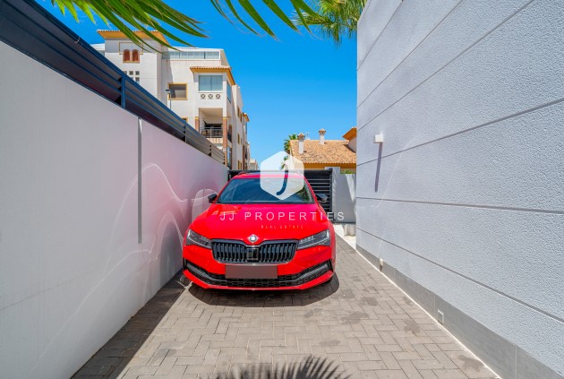 Resale - Villa -
Guardamar del Segura - Costa Blanca