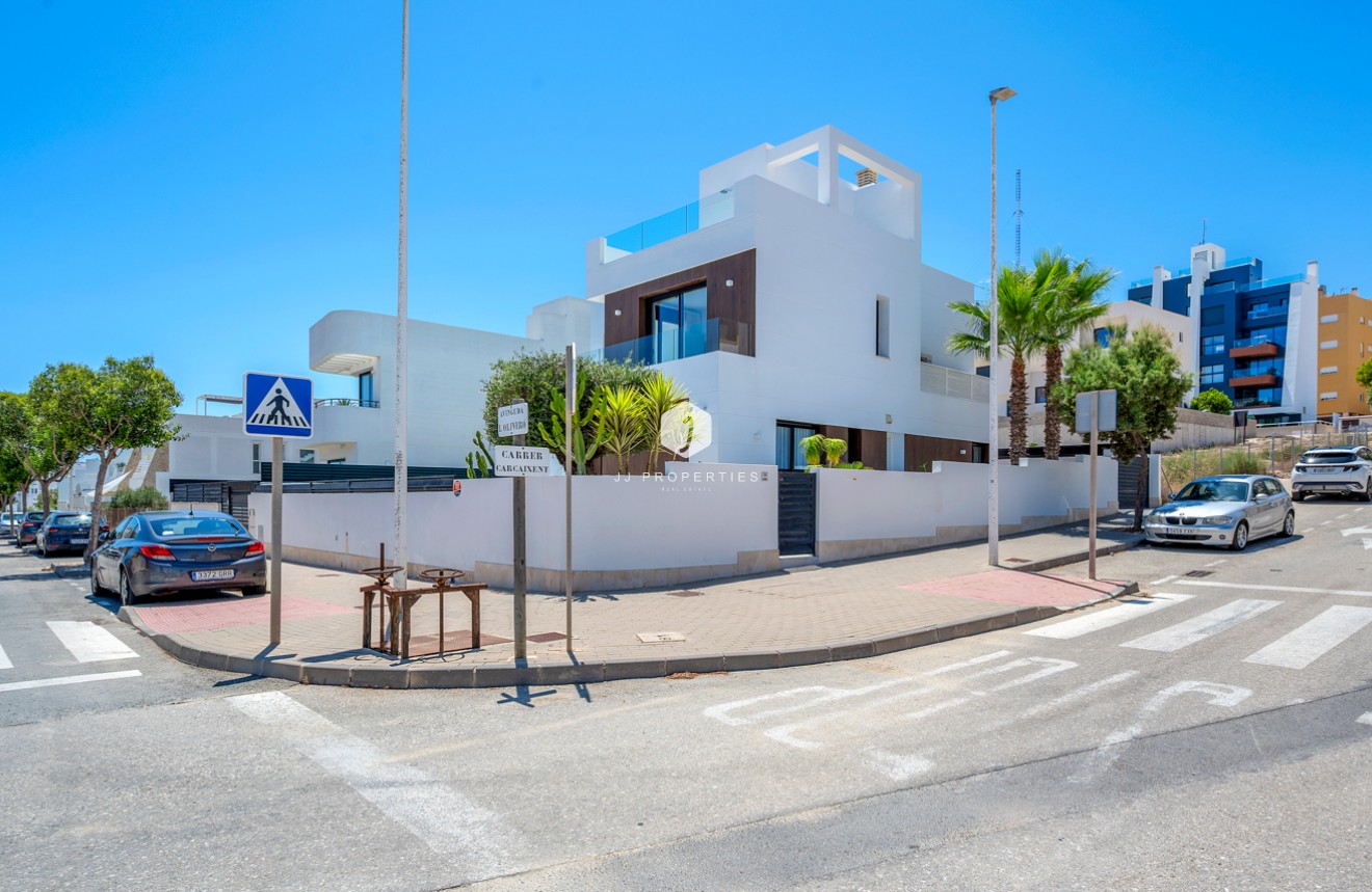 Resale - Villa -
Guardamar del Segura - Costa Blanca