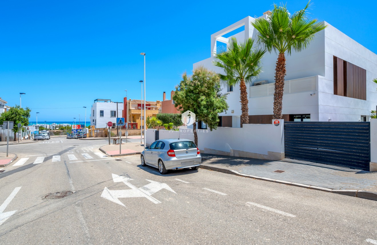 Resale - Villa -
Guardamar del Segura - Costa Blanca