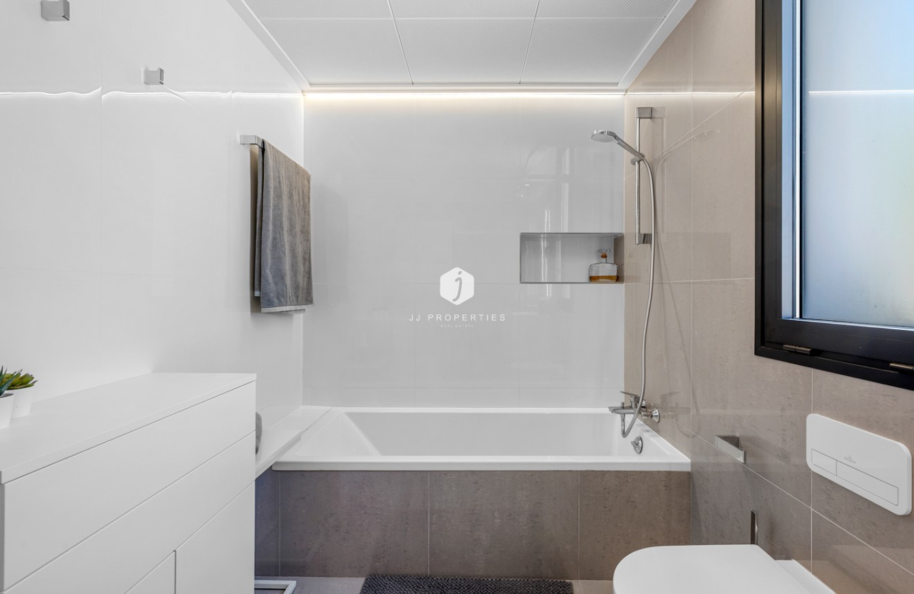 Resale - Villa -
Guardamar del Segura - Costa Blanca