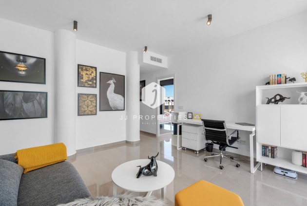 Resale - Villa -
Guardamar del Segura - Costa Blanca