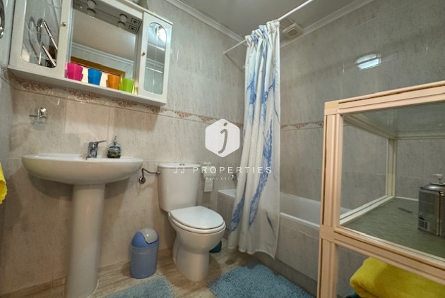 Resale - Apartment / flat -
Torrevieja - Costa Blanca