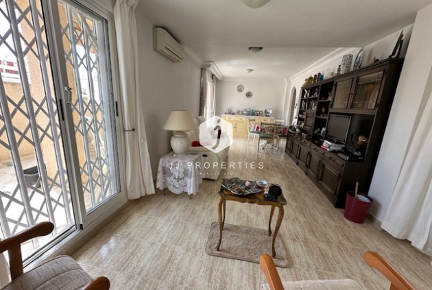 Resale - Apartment / flat -
Torrevieja - Costa Blanca