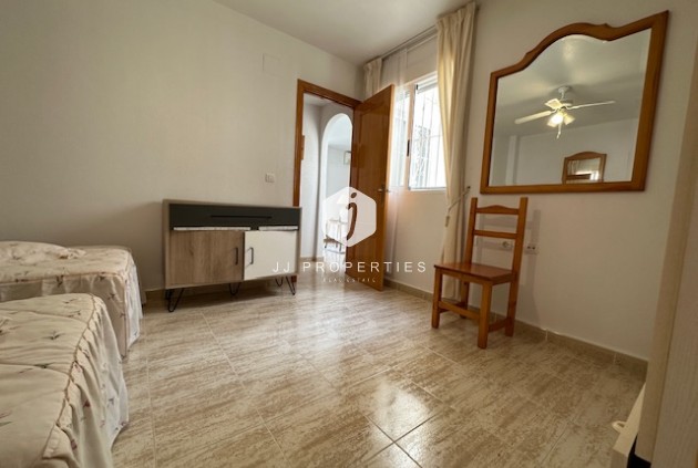 Resale - Apartment / flat -
Torrevieja - Costa Blanca