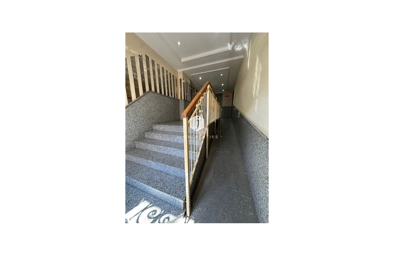 Resale - Apartment / flat -
Torrevieja - Costa Blanca