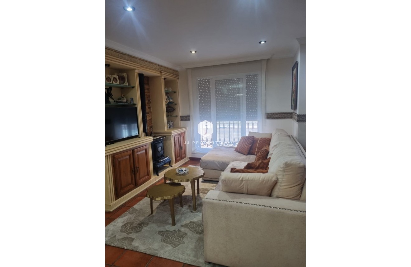 Resale - Chalet -
Orihuela Costa - Costa Blanca