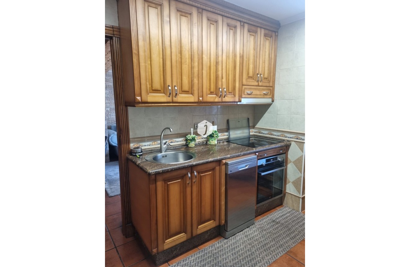 Resale - Chalet -
Orihuela Costa - Costa Blanca