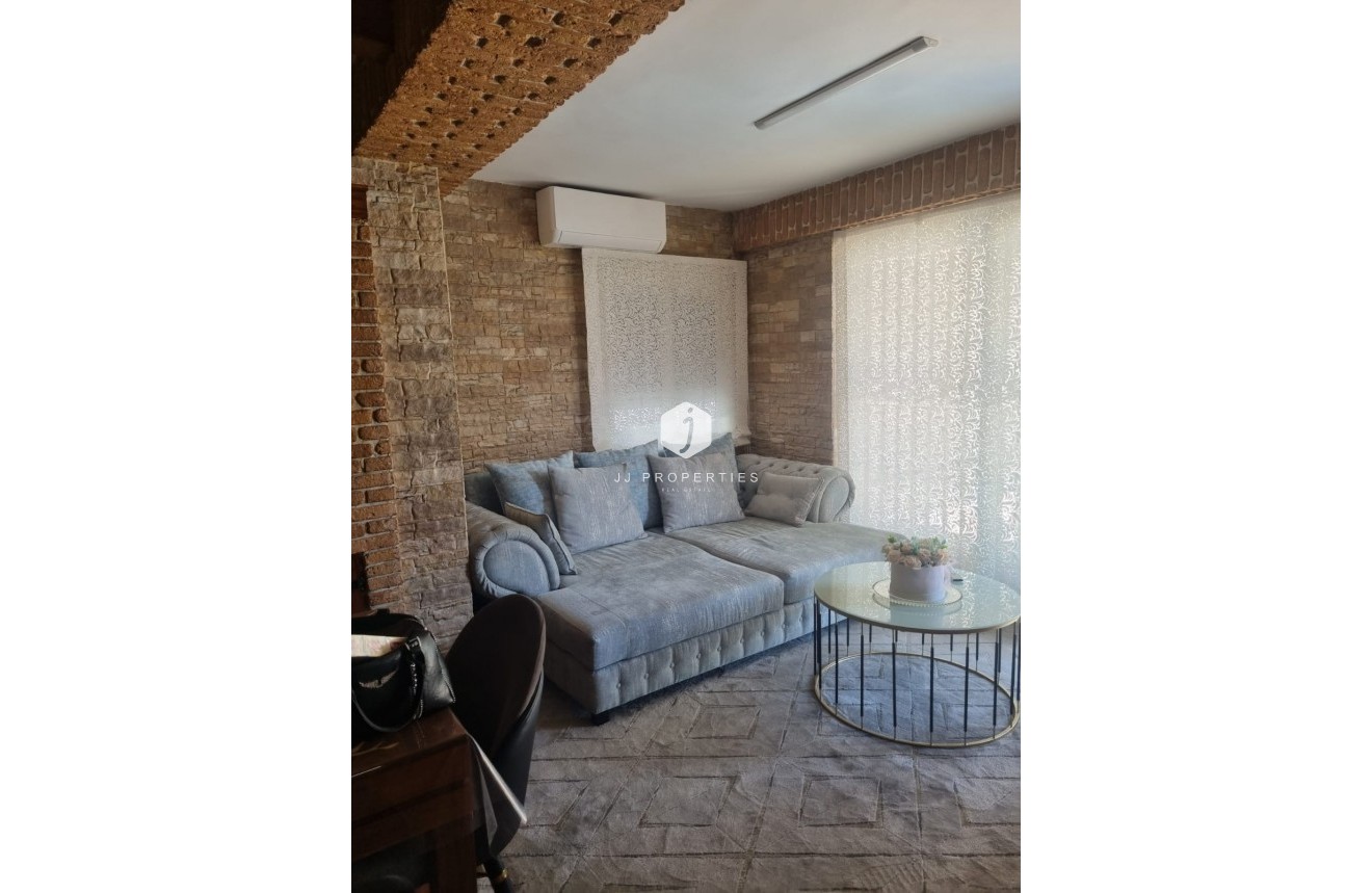 Resale - Chalet -
Orihuela Costa - Costa Blanca