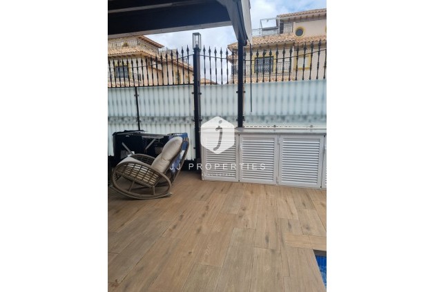 Resale - Chalet -
Orihuela Costa - Costa Blanca