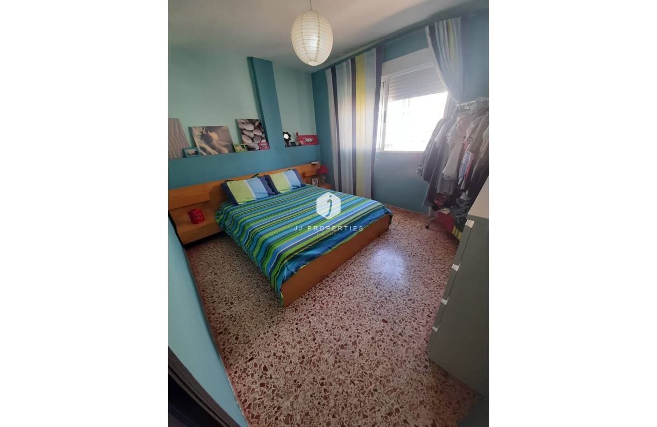 Resale - Apartment / flat -
Torrevieja - Costa Blanca